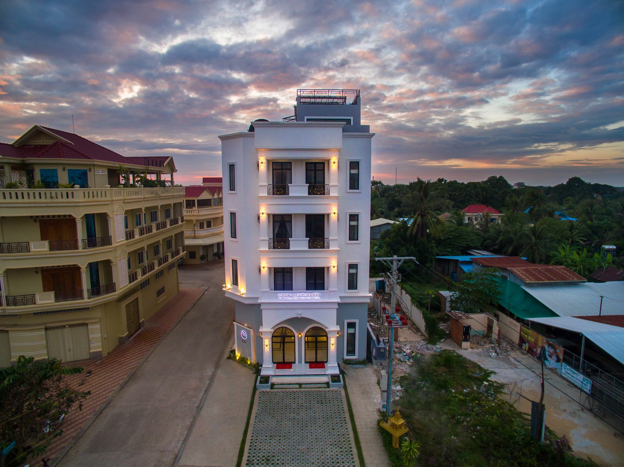 Sky Palace Boutique Hotel Battambang Eksteriør billede