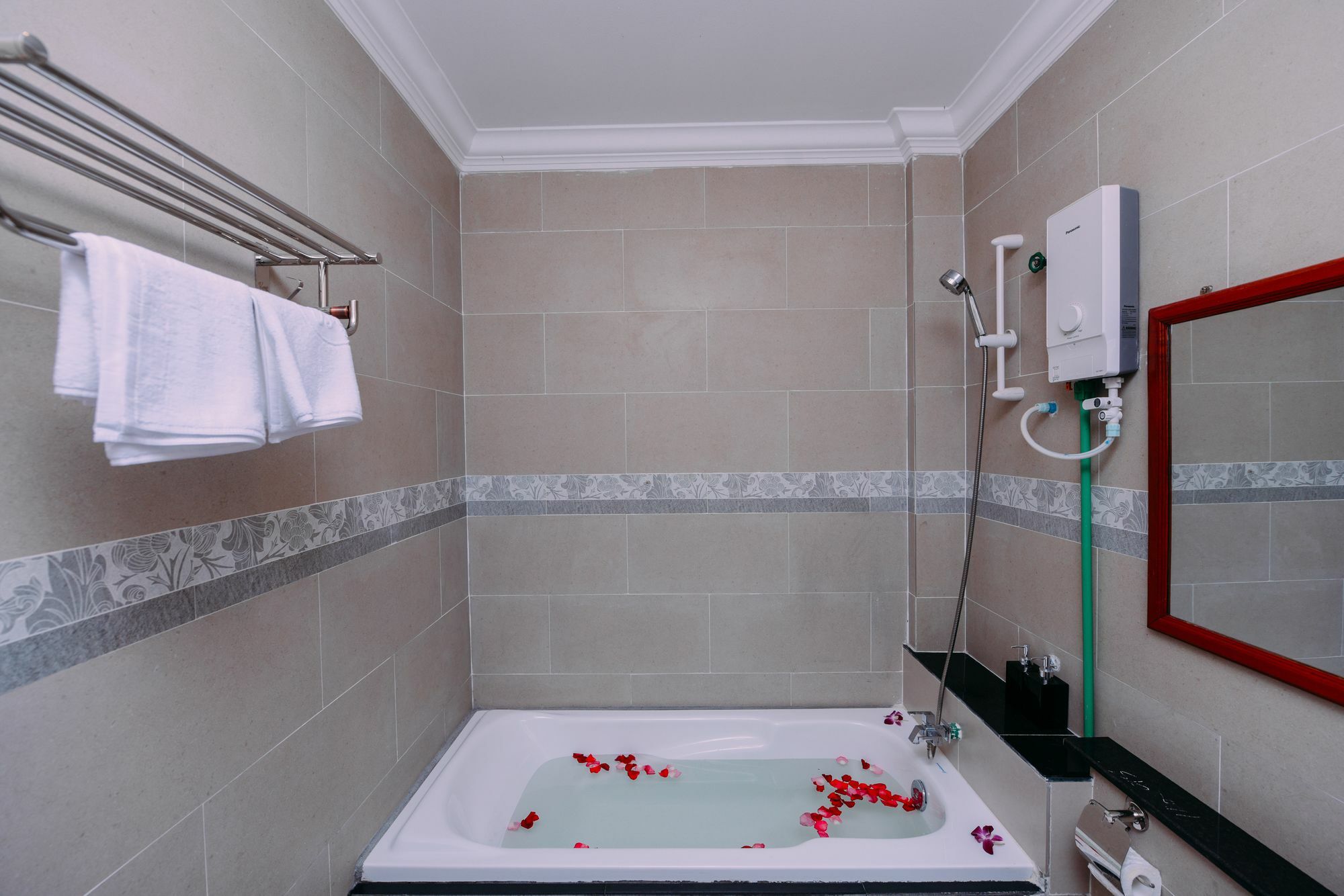 Sky Palace Boutique Hotel Battambang Eksteriør billede